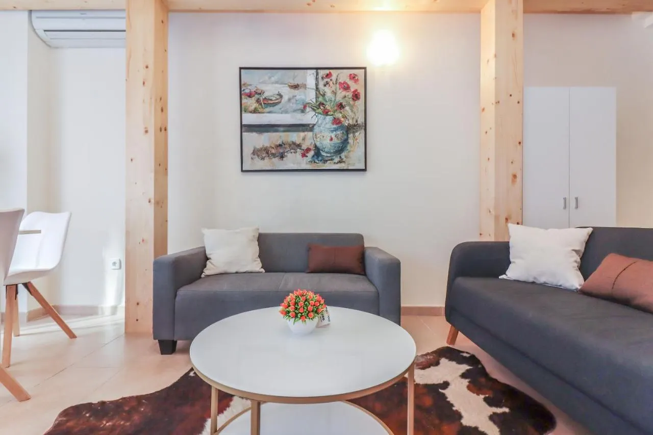 Bright Duplex Apartment For Families-Vicalv Madrid