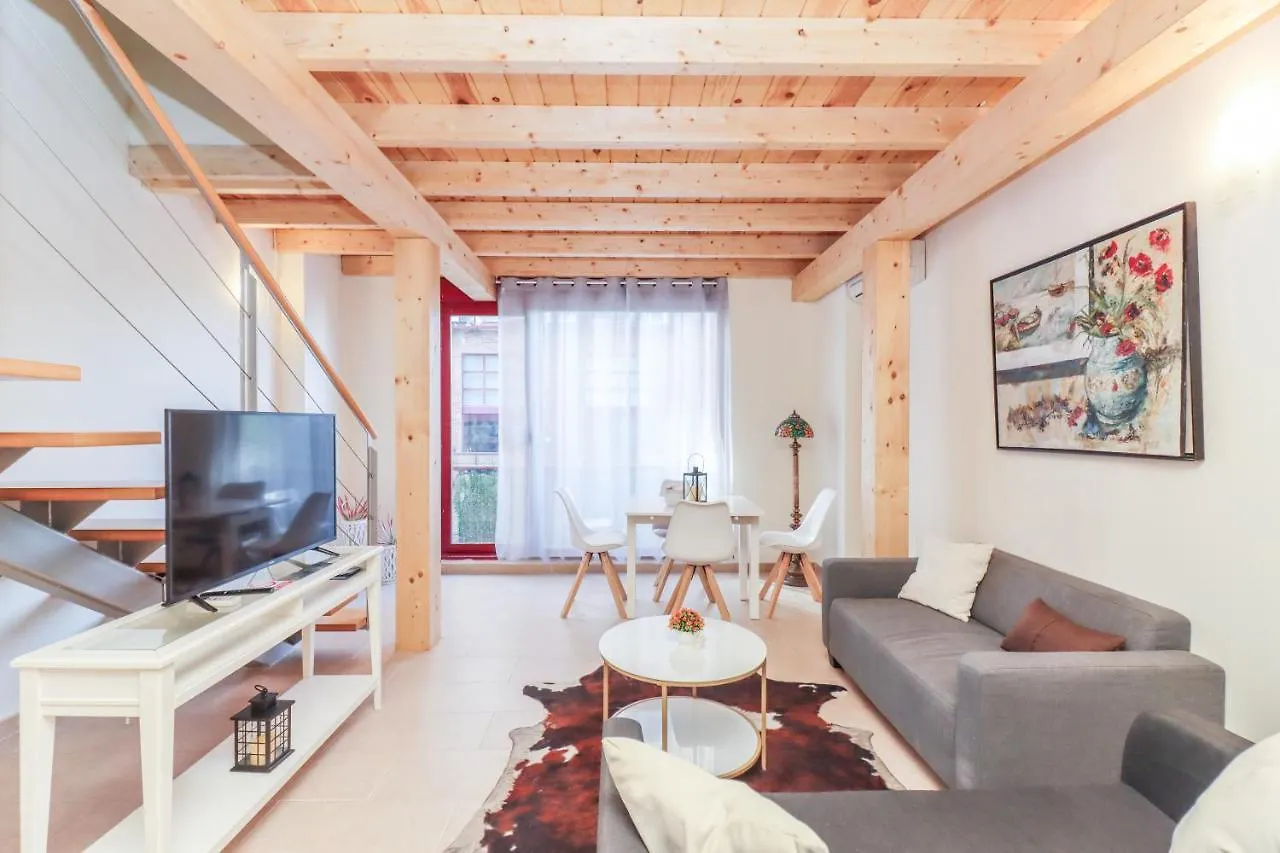 Bright Duplex Apartment For Families-Vicalv Madrid