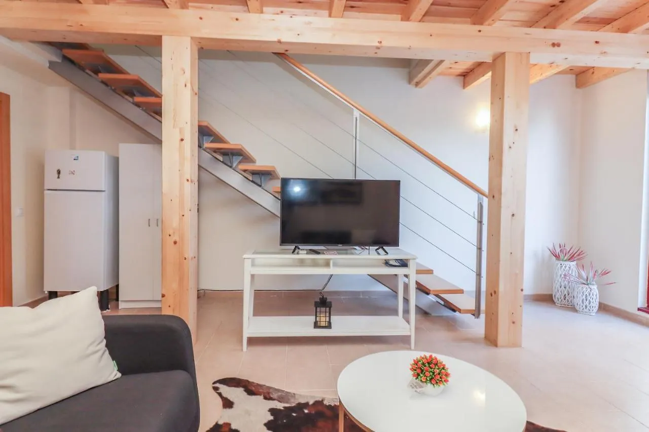 Bright Duplex Apartment For Families-Vicalv Madrid
