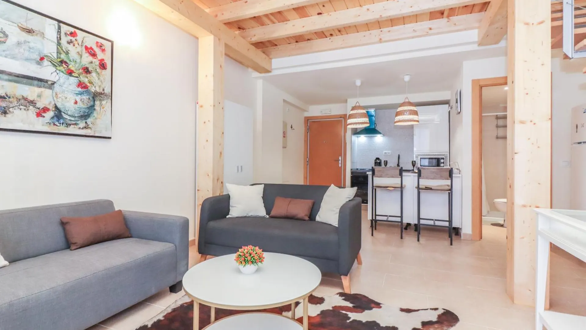 Bright Duplex Apartment For Families-Vicalv Madrid