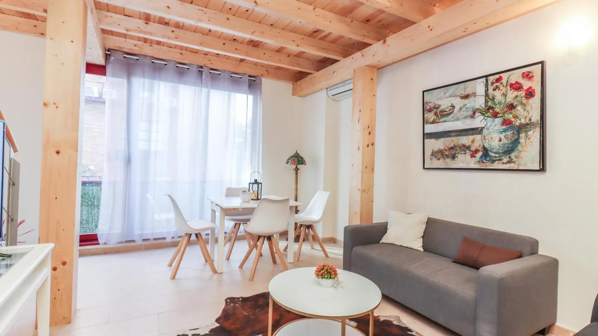 Bright Duplex Apartment For Families-Vicalv Madrid