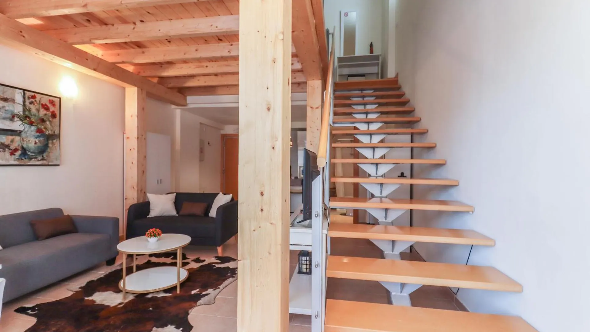 Bright Duplex Apartment For Families-Vicalv Madrid 0*,  Spanien