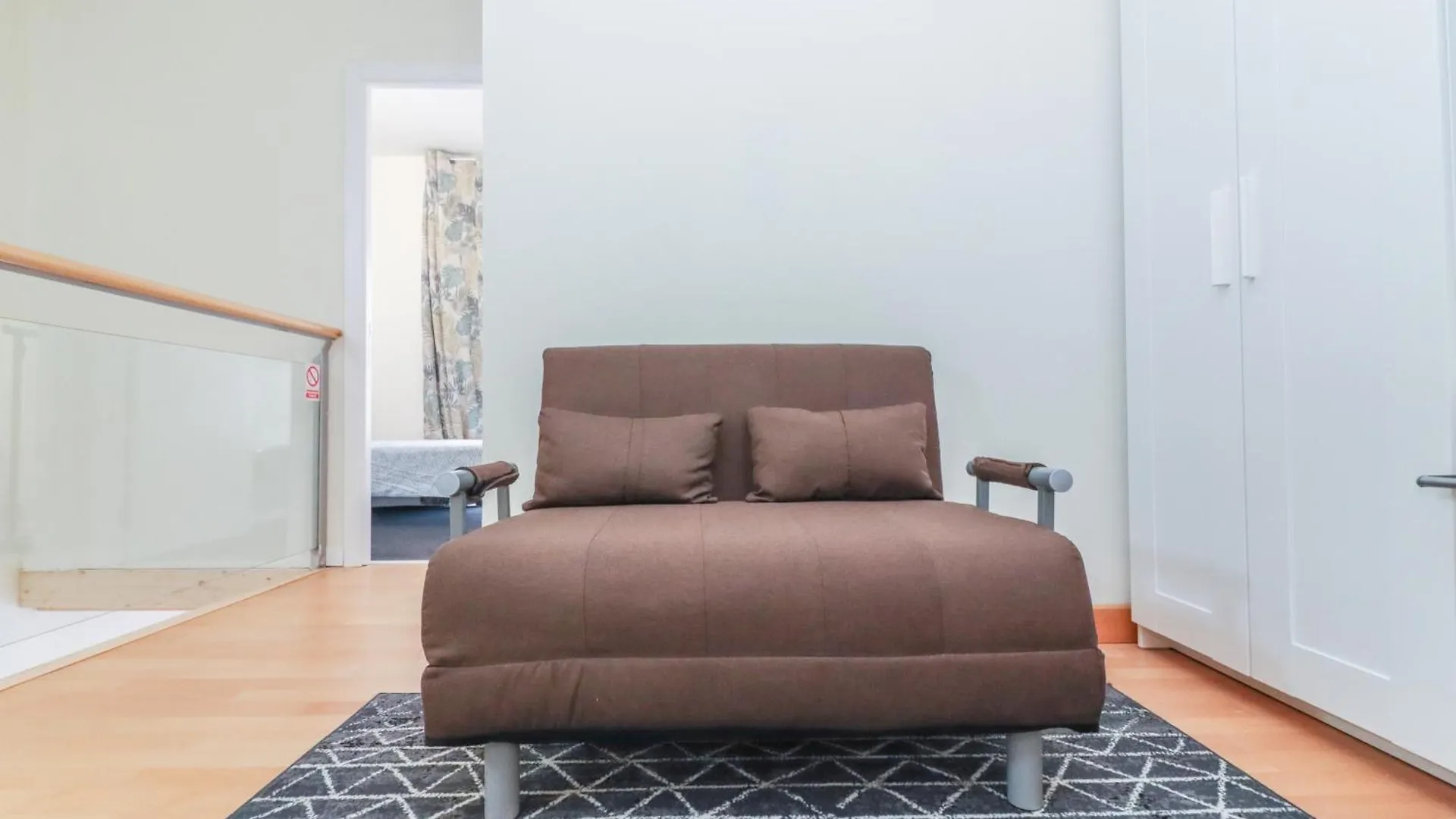 Bright Duplex Apartment For Families-Vicalv Madrid Spanien