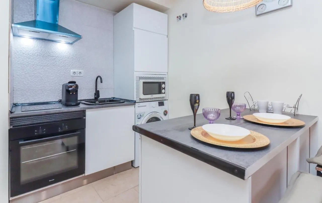 Bright Duplex Apartment For Families-Vicalv Madrid 0*,